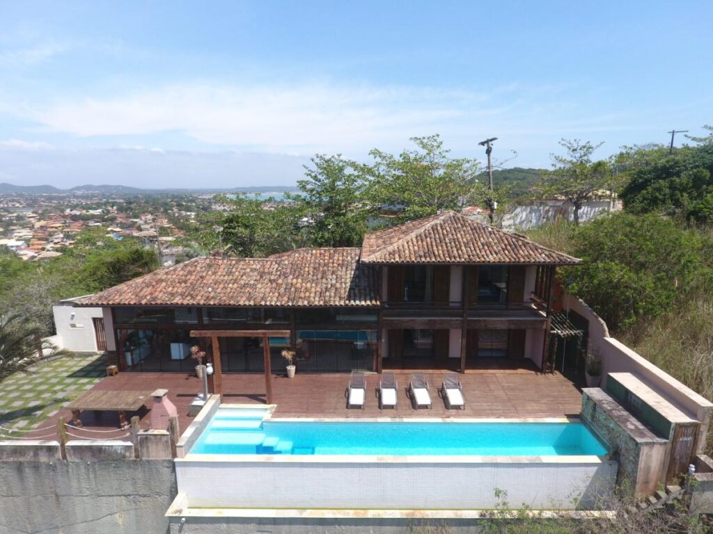 VISTA-AEREA-PISCINA-BLUEBERRY-BEACH-HOUSE-BUZIOS.JPG-scaled